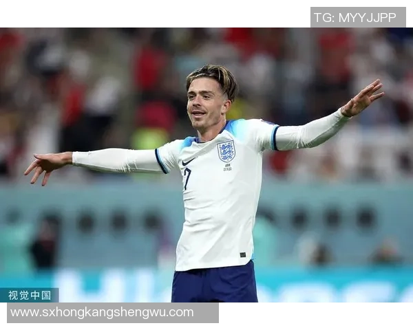 圣诞节足球场上的闪亮之星格拉利什如何用实力征服球迷心坎